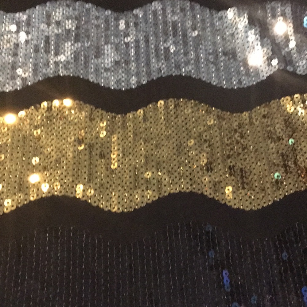 donating sequin chevron fall time top - Picture 3 of 3